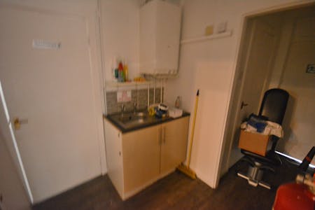 140 Park Lane, Whitefield, Retail To Let - Kitchen Area