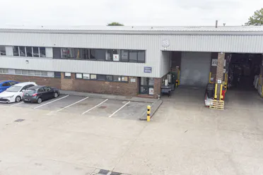 Unit 18, Britannia Industrial Estate, Poyle, Industrial / Warehouse To Let - 1 3x2.jpg - More details and enquiries about this property