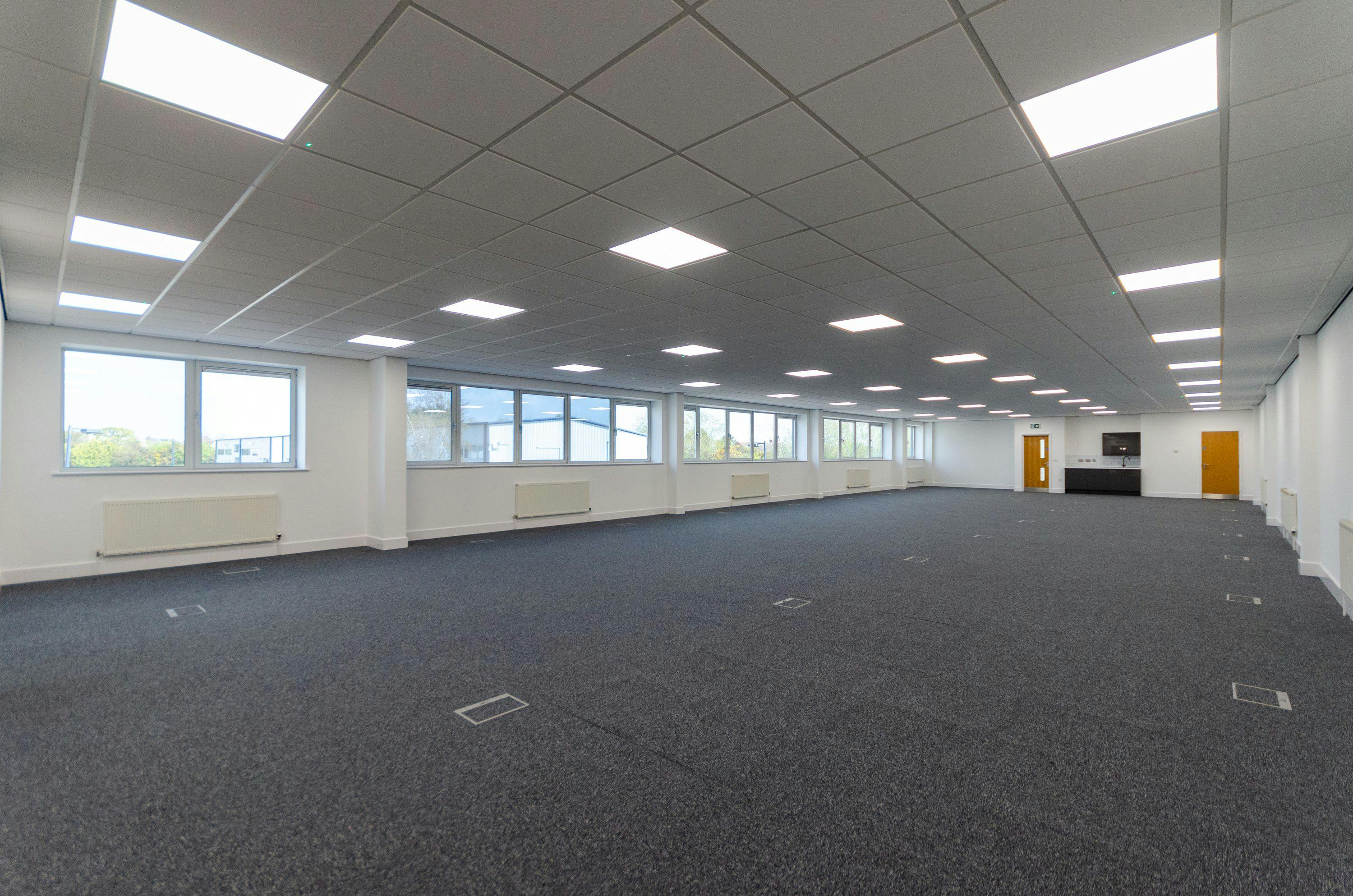 Industrial Unit in Fareham - photo 2