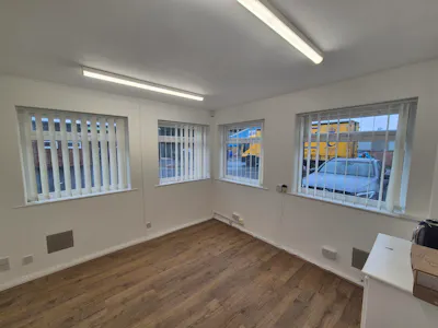 Unit 2 Second Avenue, Stockport, Industrial/Logistics To Let - 20260925_094340(0).jpg
