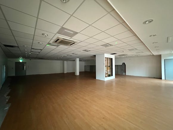 11a Bancroft, Hitchin, Retail To Let - shop internal 2