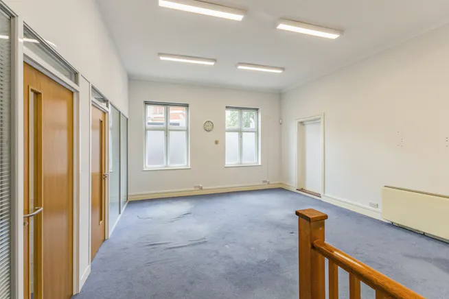 1-2 Broadway Court, Chesham, Offices To Let / For Sale - 108313_1 Broadway Court High Street  (21).jpg