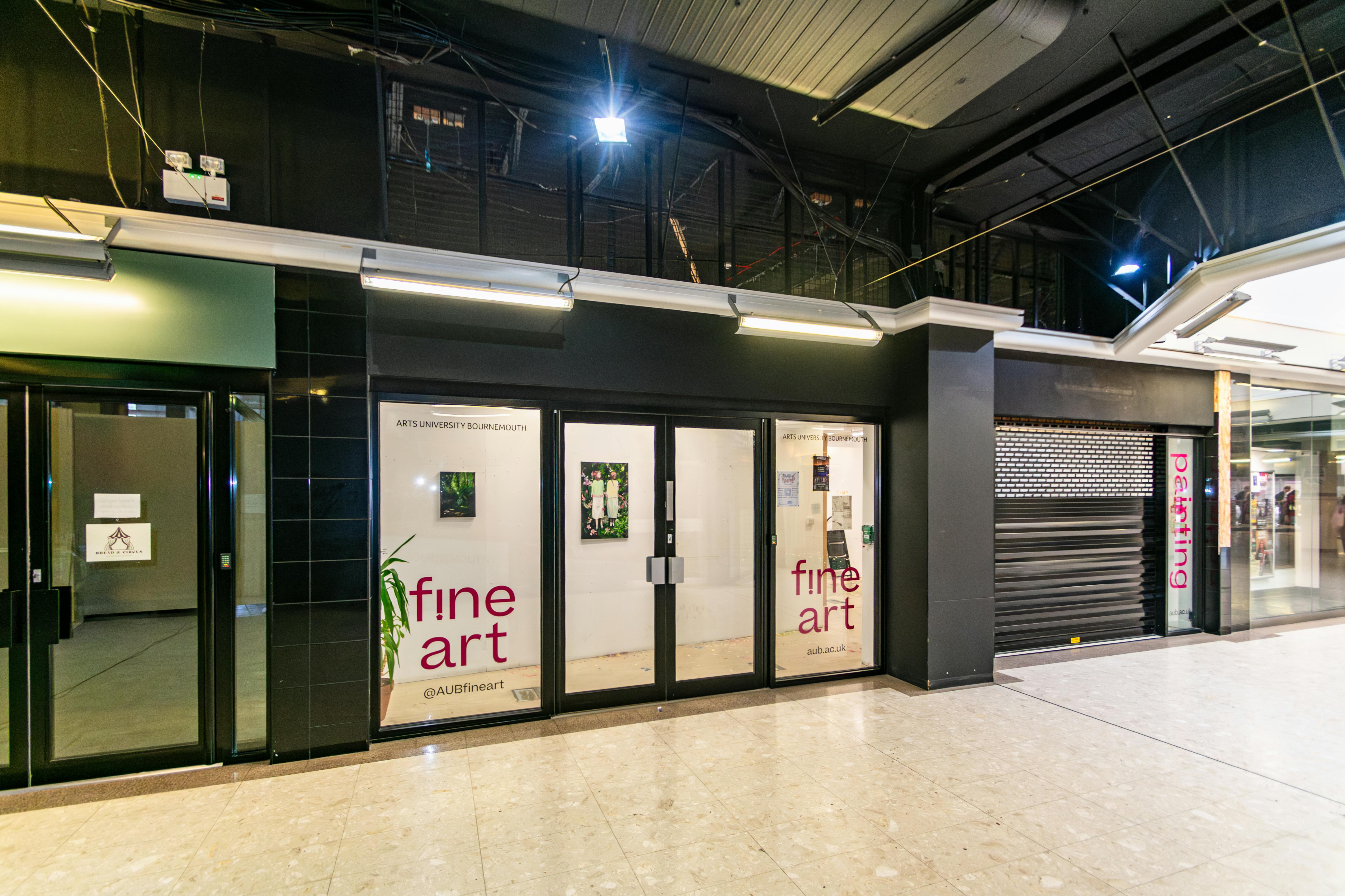 Retail/Shop in Bournemouth - photo 3