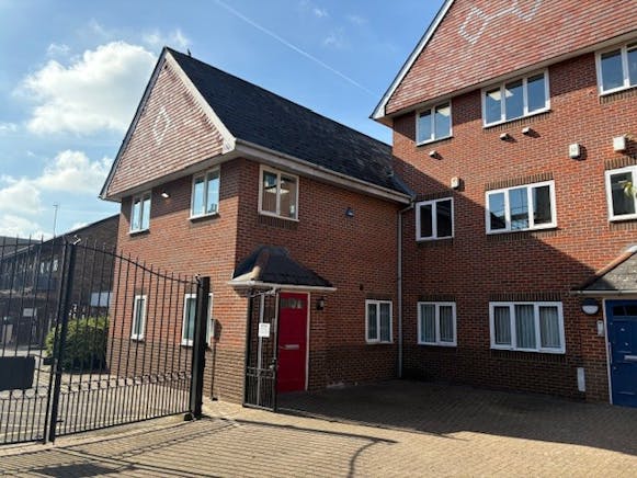 11 Regent Gate, Waltham Cross, Offices For Sale - 11 Regent Gate  Pic 1.jpg