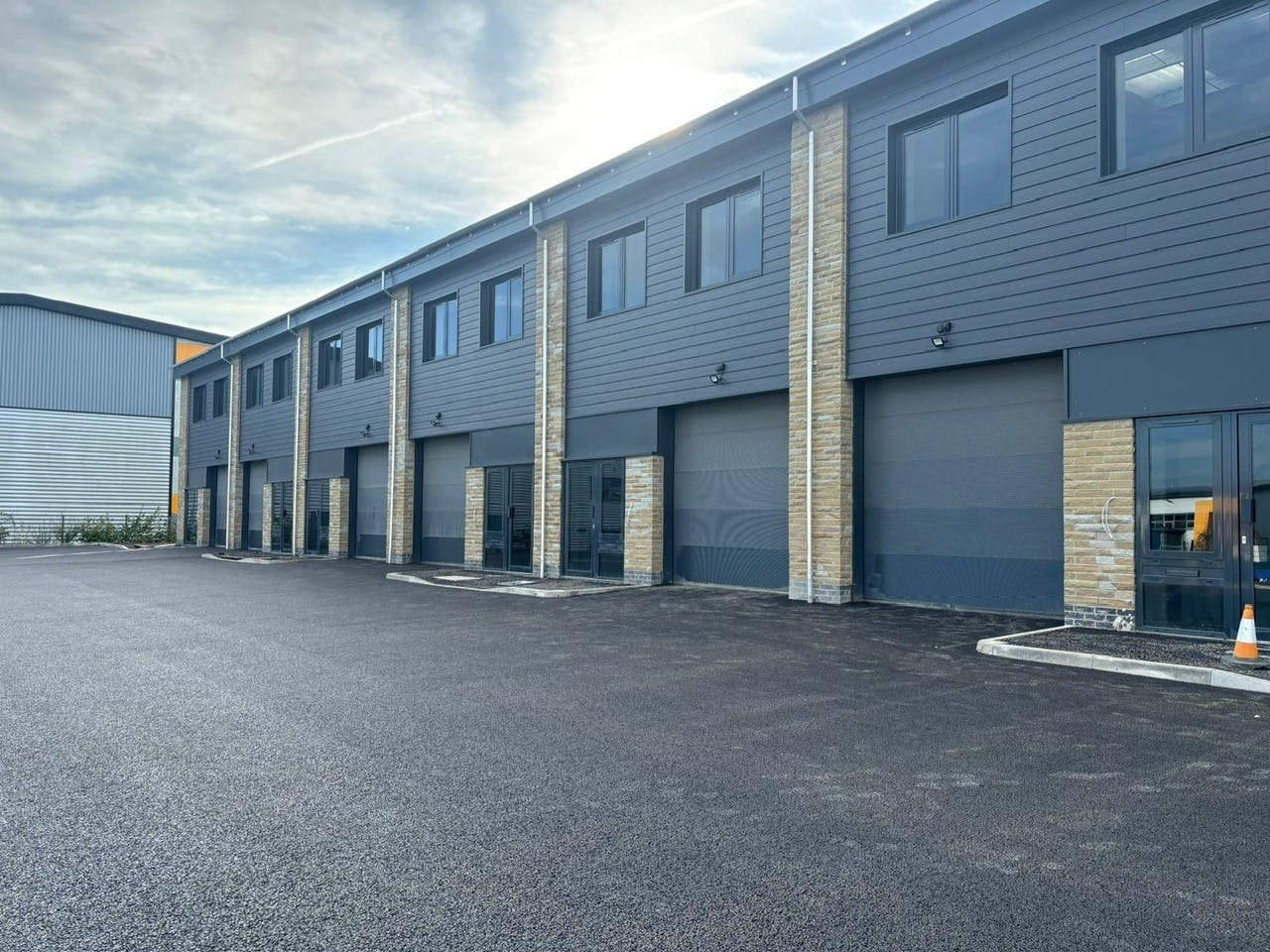 Units 1- 8, Gildersome Nano Park, Gilhusum Road, Gildersome, Leeds, West Yorkshire, LS27 7FN