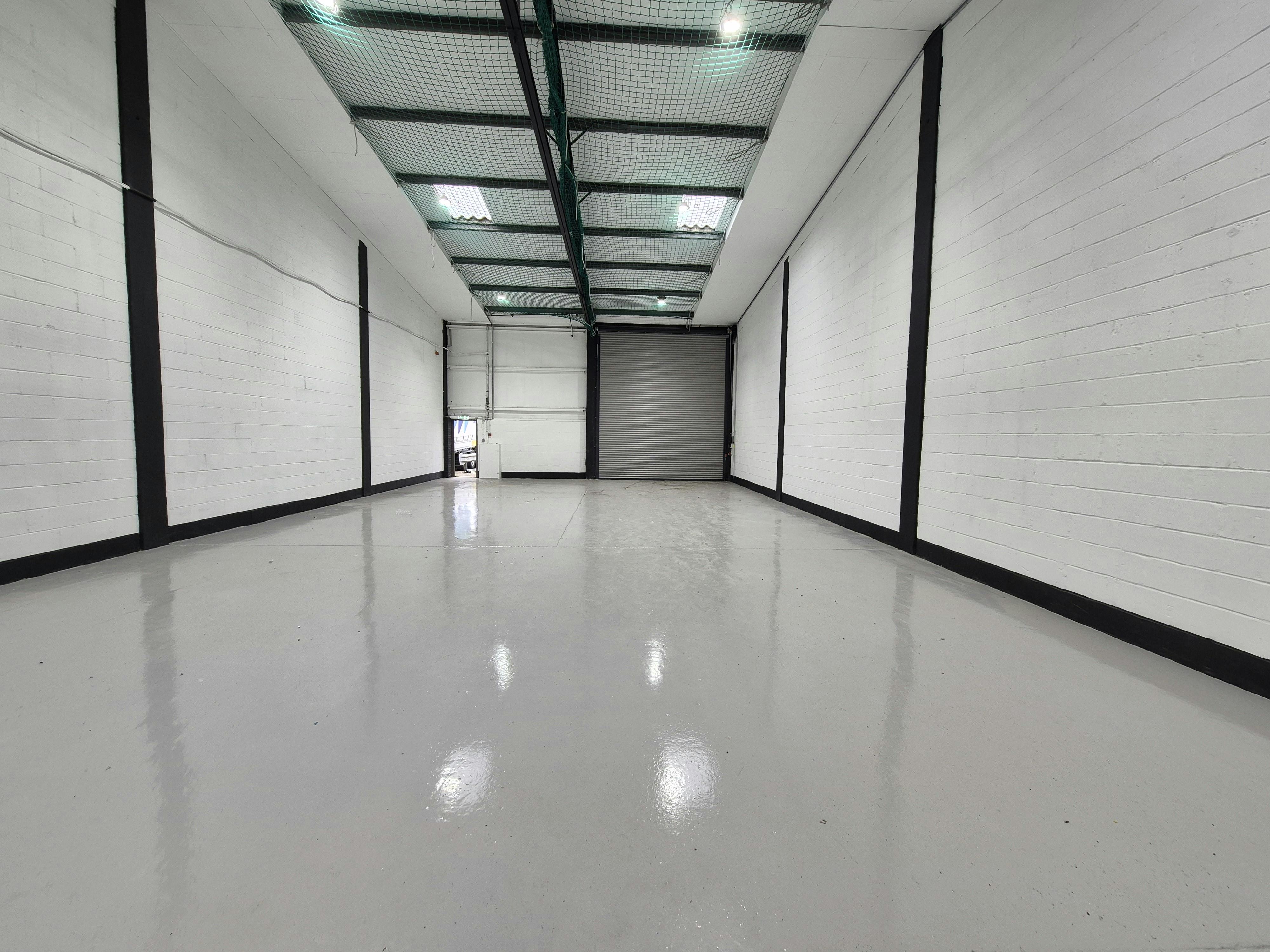 Industrial Unit in Hythe - photo 2