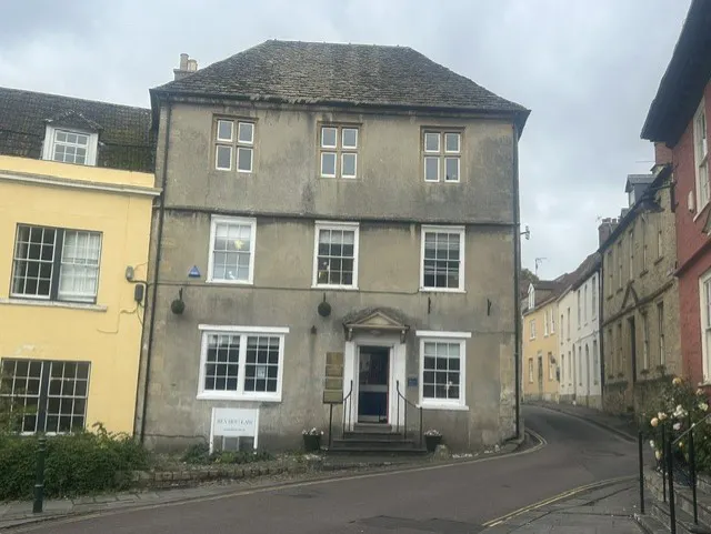 3 Market Hill, Calne, Offices For Sale - Frontage (dry weather).jpeg