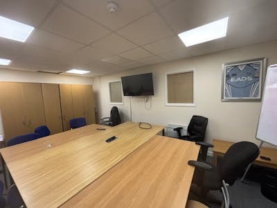 Unit 4, Avondale Industrial Estate, Cwmbran, Industrial To Let - 2.jpg