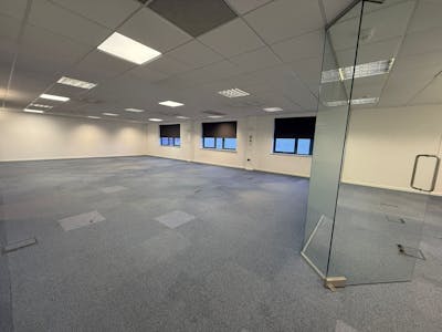 Vantage House, Second Floor, 6-7 Claydons Lane, Rayleigh, Office To Let - WhatsApp Image 20241125 at 112153_14213bf3.jpg