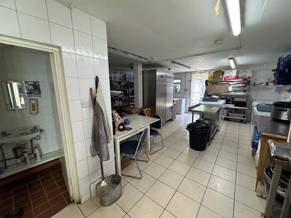 200 High Road, Benfleet, Retail For Sale - IMG20250925WA0010.jpg