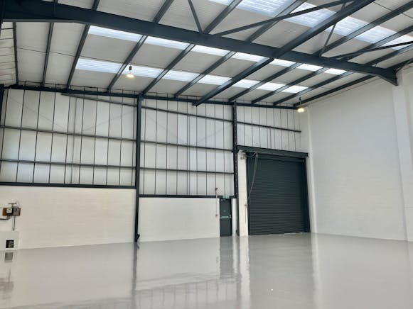 Unit 8 Airlinks Industrial Estate, Heston, Heathrow To Let - Warehouse 6.jpg