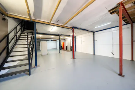 8 Peter James Enterprise Centre, Park Royal, Industrial To Let - 1534416 (9).jpg