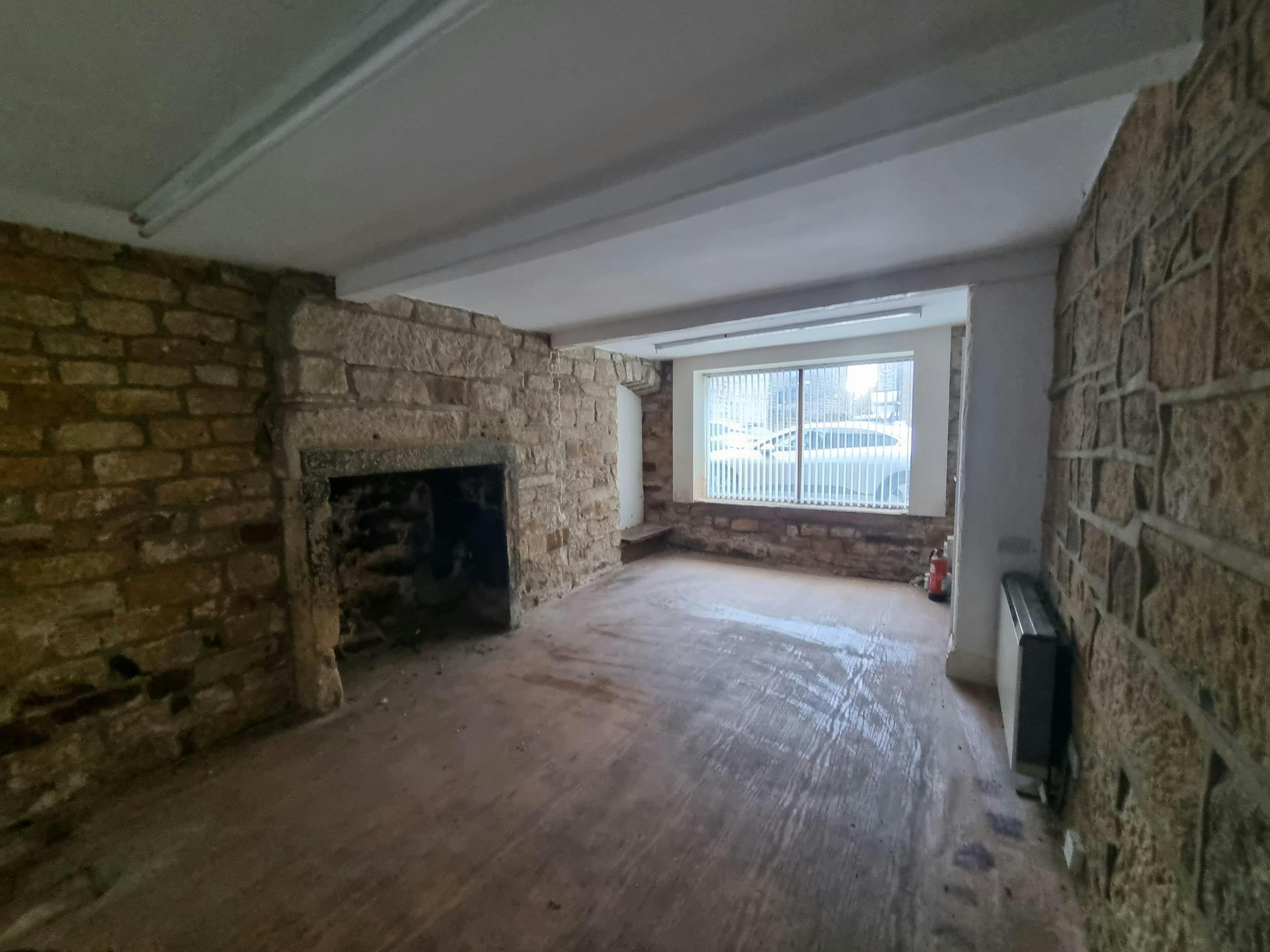 99A High Street, Leeds, Leisure / Retail To Let - 20251231_134448.jpg