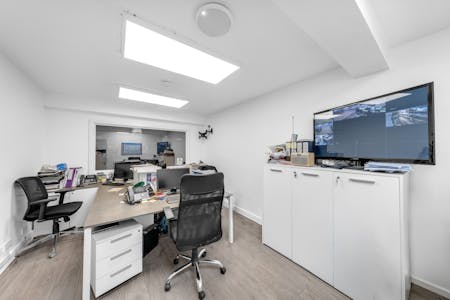 281 Ballards Lane, London, Retail To Let - DSC03422.jpg