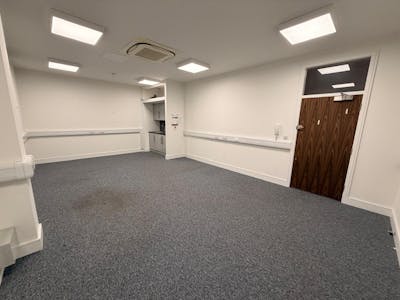 Progress House, 39-41 Progress Road, Leigh-on-Sea, Office To Let - WhatsApp Image 20251111 at 100200_23d68a70.jpg