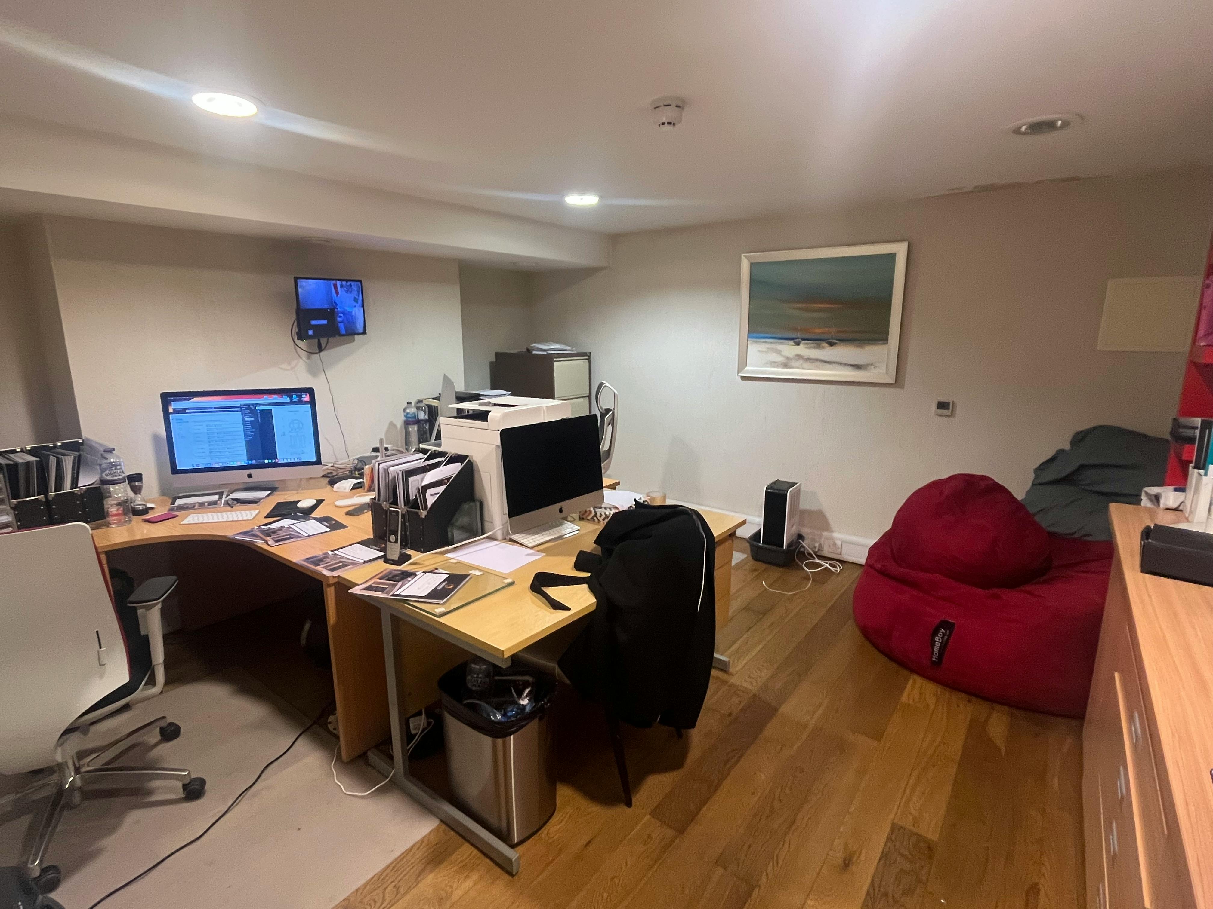 Office in Lee - photo 4