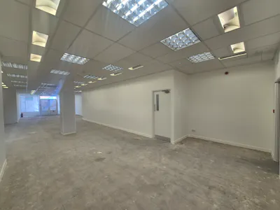 4 Warren Street, Stockport, Retail To Let - 20260909_161413.jpg