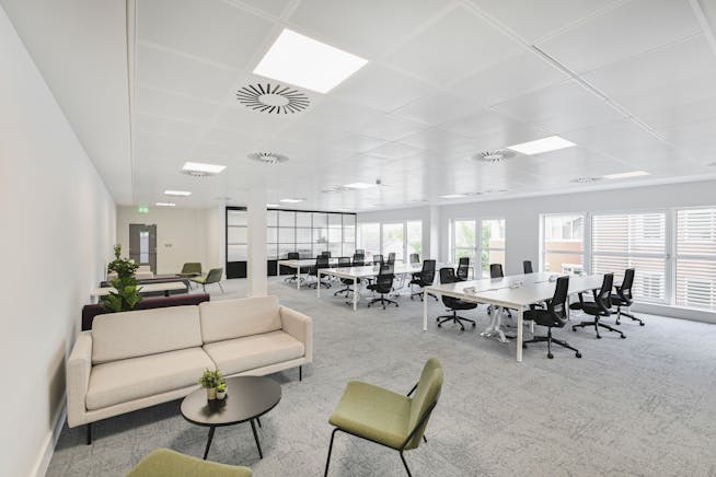 3rd Floor, 45 London Road, Reigate, Offices To Let - 45 London Road Reigate_18.jpg