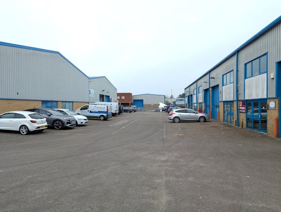 Unit 6, Brookside Business Park Brookside Avenue, Rustington To Let - PXL_20250219_111900426.jpg