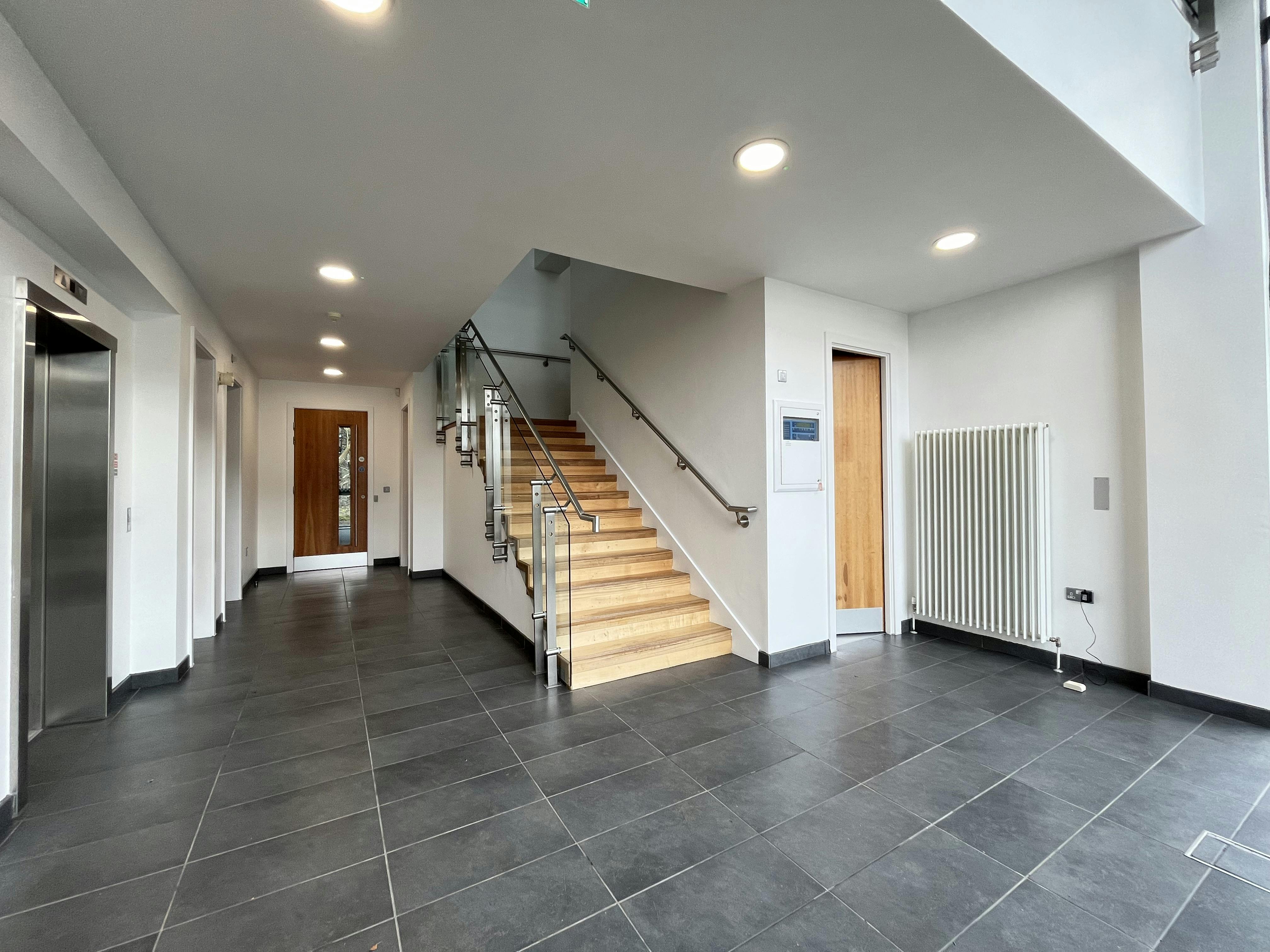 Unit 5, Airport West, Leeds, Office To Let - IMG_6656.JPG