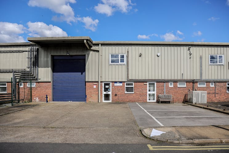 Unit D4, Sandown Industrial Estate, Esher, Warehouse & Industrial To Let - AWP_10421.jpg