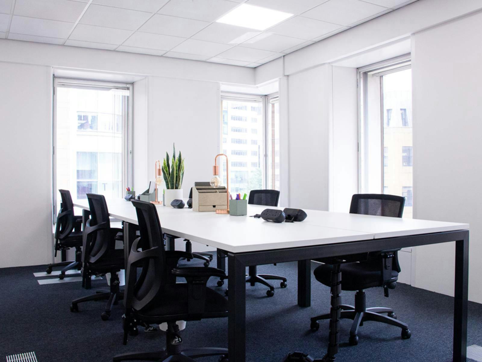 2-Work, Bank House, 27 King Street, Leeds, West Yorkshire, LS1 2HL