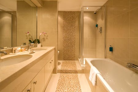 Prestigious Regency Townhouses, 45-47 Beaufort Gardens, Knightsbridge, Investment / Residential For Sale - Apartment_7_Bathroom_.jpeg