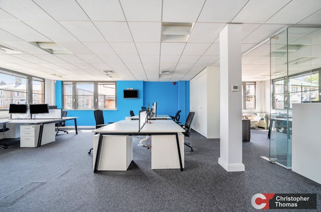 Staines One, Station Approach, Staines-Upon-Thames, Office To Let - Open plan iii.jpg