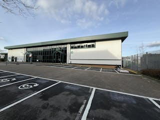Unit 5 Flanders Industrial Park, Southampton, Industrial To Let - IMG_6337.JPEG