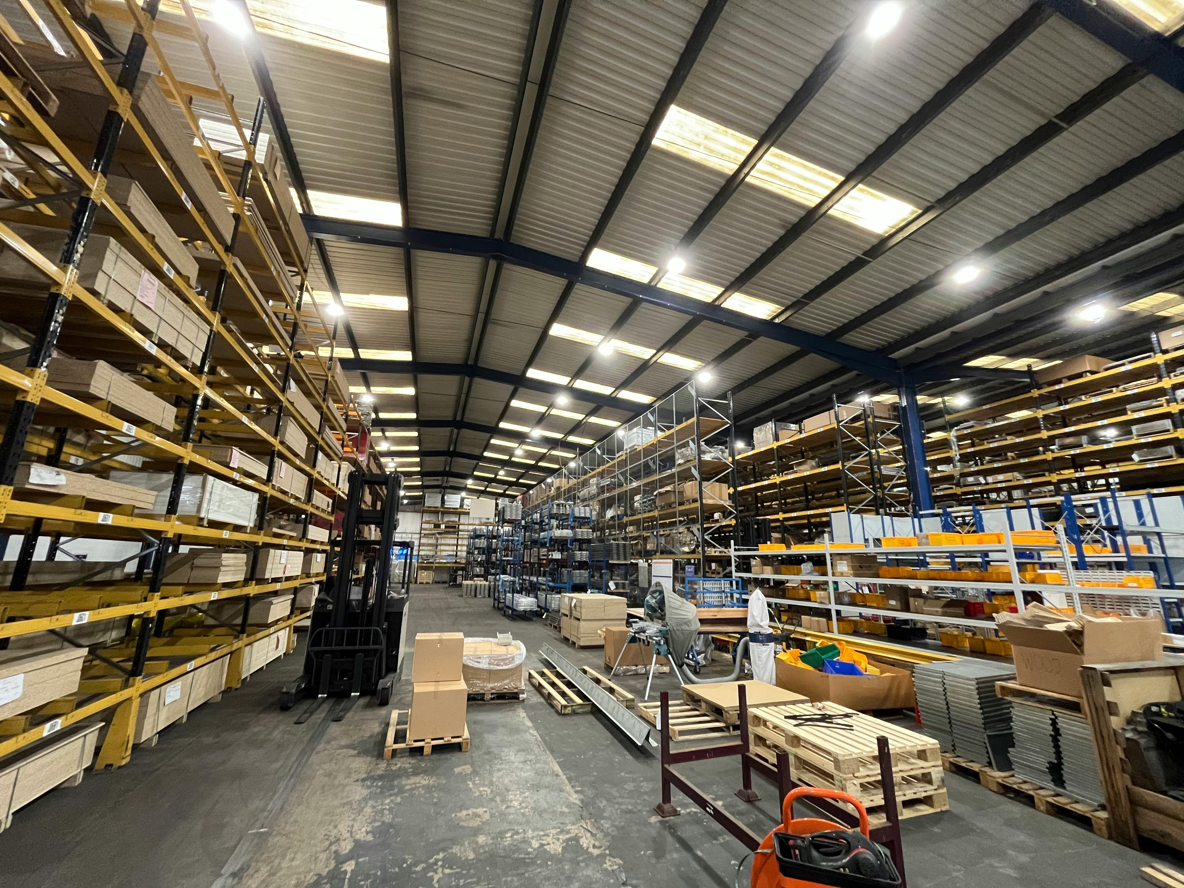 Mill Street, Brierley Hill, Industrial Lease Assignment - Link 51 - warehouse 2.jpg