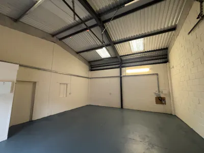 Unit 3, Swift Business Centre, Cardiff, Industrial To Let - IMG_0767.jpeg