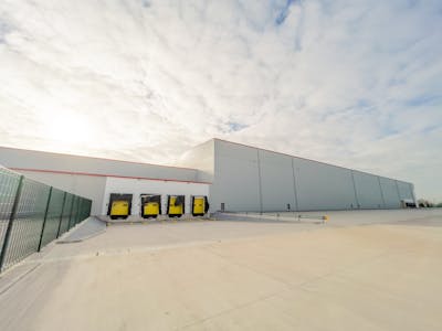 Titan, Knowsley Industrial Estate, Liverpool, Industrial/Logistics To Let - TitanKnowsley20210201iP12ProMax0035_full.jpg