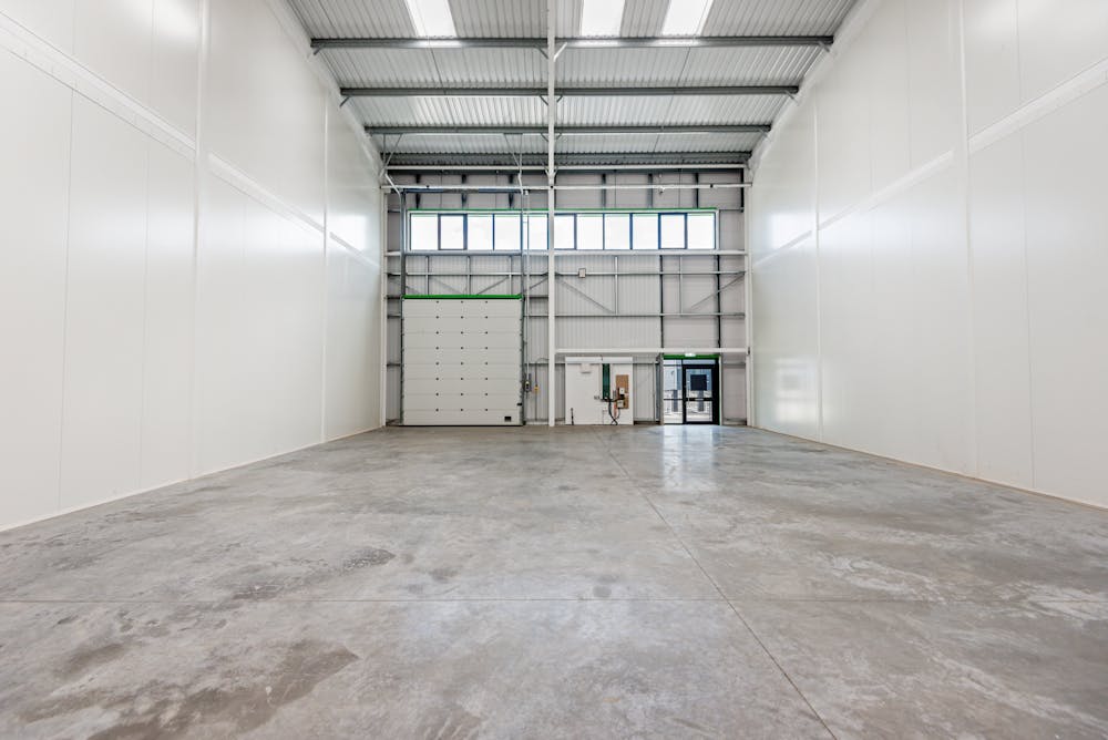UNIT 93 CAPITAL PARK, BANKHEAD AVENUE - DSC_7620.jpg