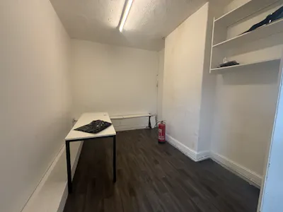 47 Wheelock Street, Middlewich, Retail To Let - 1st floor storeroom.JPG