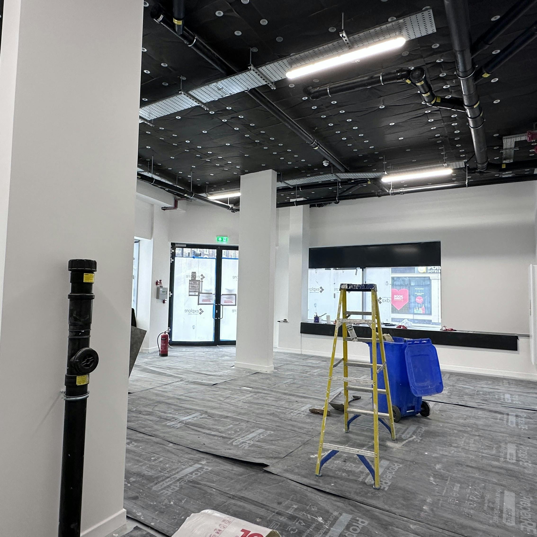 Acorn House, 314-320 Gray's Inn Road, London, Retail To Let - Acorn House, 314 - 320 Gray's Inn Road, London WC1X 8DP - retail internal 1.JPEG