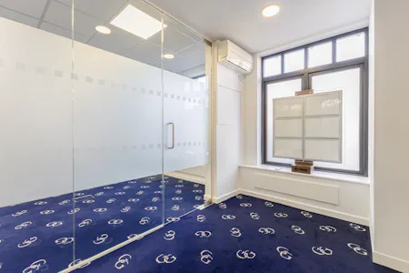 Ground Floor Office, 5 Chalfont Court, Amersham, Office To Let - 111059_Ground Floor 5 Hill Avenue (19).jpg