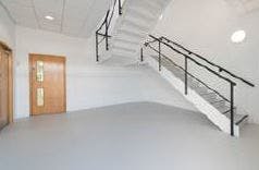 Office in Crawley - photo 3