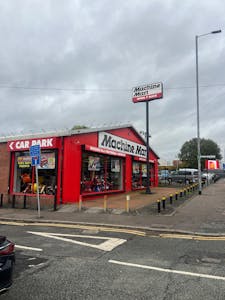 209 Bury New Road, Manchester, Leisure / Retail / Industrial / Warehouse To Let / For Sale - PHOTO20251104142601 1jpg4.jpg