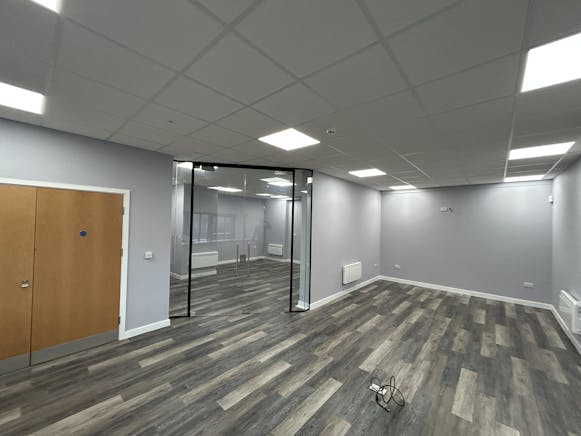 Unit 2 Blue Ribbon Park, Coventry To Let - photo (2).JPG