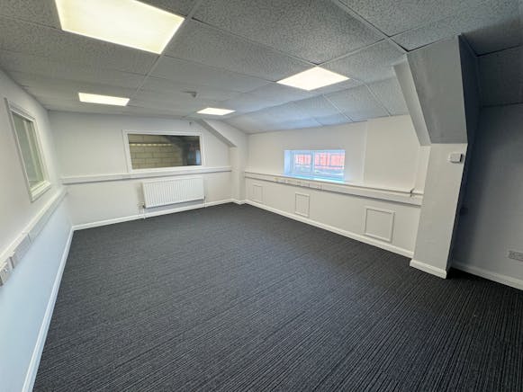 Unit 1, Ross Road, Northampton, Investment For Sale - pic.jpg