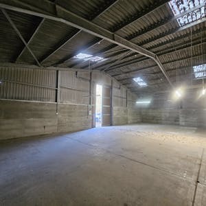 Unit 2, Little Bayham, Lamberthurst, Industrial / Office To Let - 20251126_100012_resized.jpg