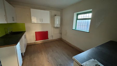 Former Builders Merchants Depot, Barking, Industrial/Logistics To Let - WhatsApp Image 20250218 at 140525_50af7e0b.jpg