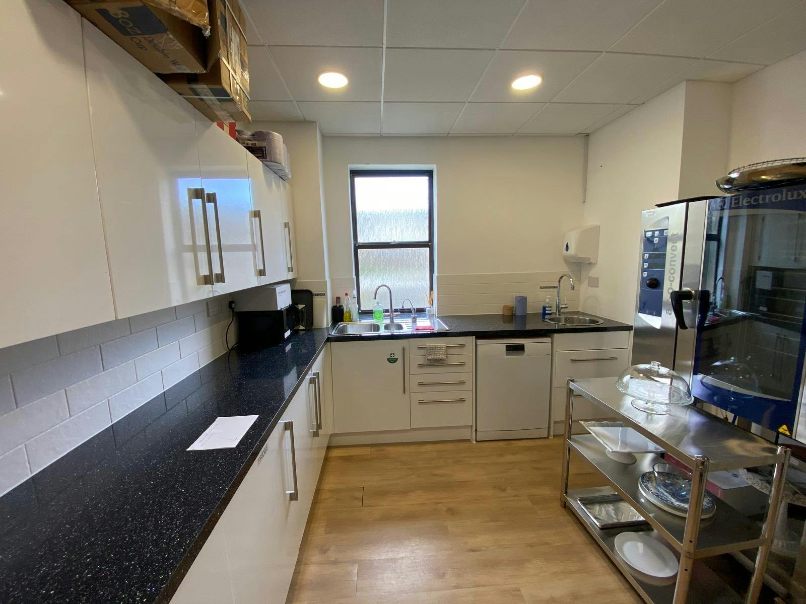 12 Guildford Road Trading Estate, Farnham, Industrial / Warehouse For Sale - FF Kitchen.JPG