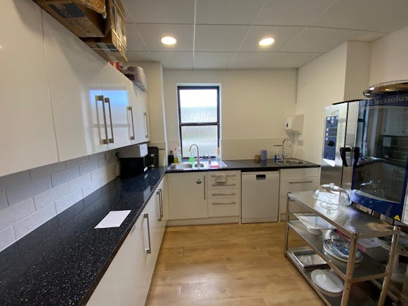 12 Guildford Road Trading Estate, Farnham, Industrial / Warehouse For Sale - FF Kitchen.JPG