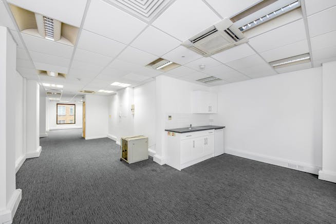 4th Floor, 5 Conduit Street, London, Office To Let - IMG_06922.jpg