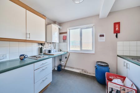 Unit 5, Eastbury Road, London, Industrial/Logistics To Let - 1273136 5.jpg
