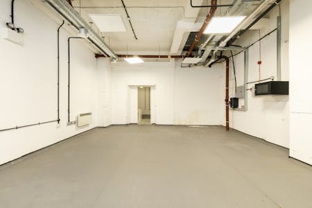 The Textile Building, Units 5 and 5a - 2a Belsham Street, London, Leisure / Office / Studio / Workshop To Let - Unit 5A The Textile Building 6.jpg