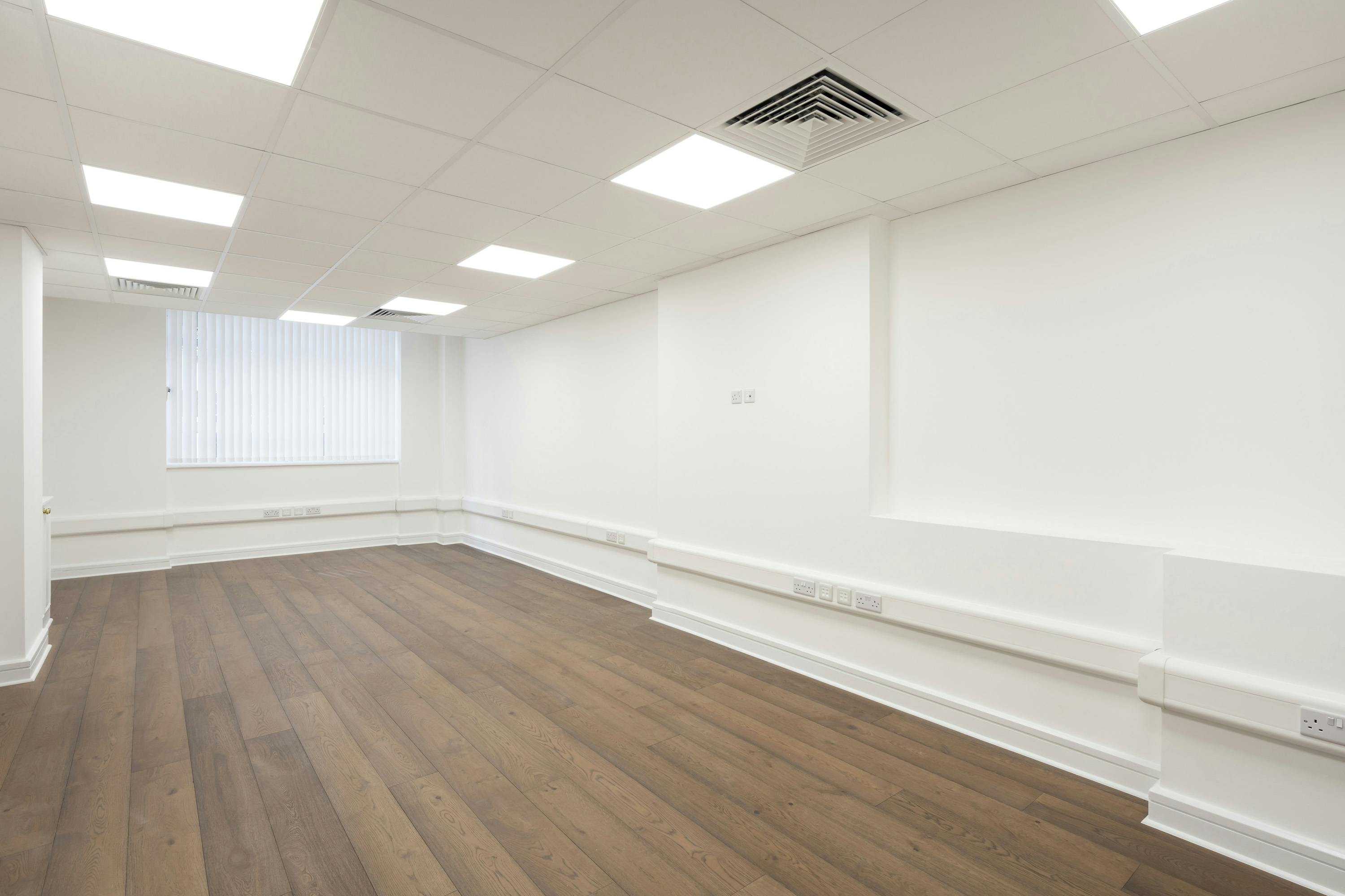 55 Park Lane, London, Offices To Let - Office 8 1.jpg