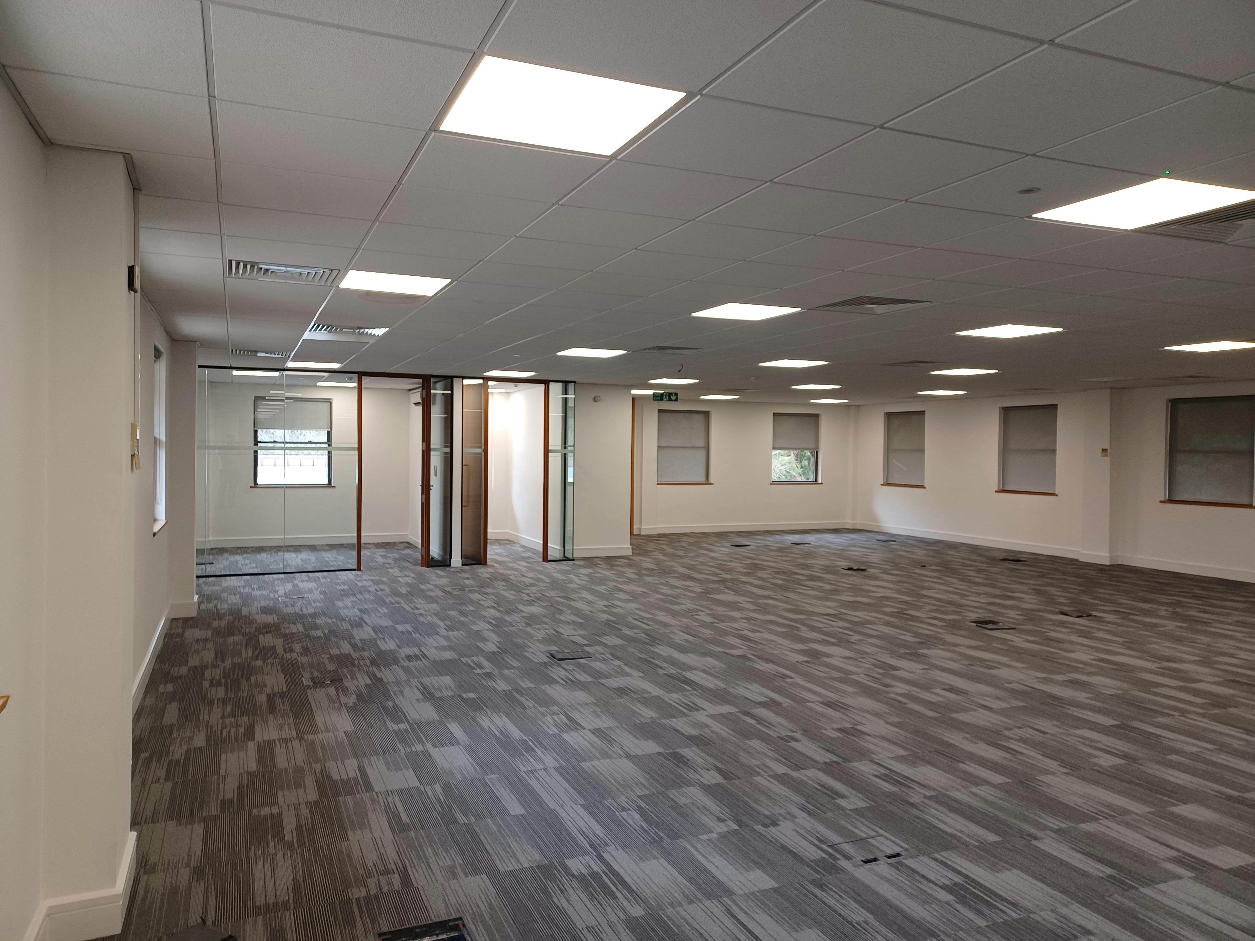 Office in Brookwood, Woking - photo 3