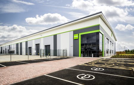 B70, Bedford Commercial Park, Bedford, Industrial/Logistics To Let - UKBedford3040FinalPhotographyJul2204_high.jpg